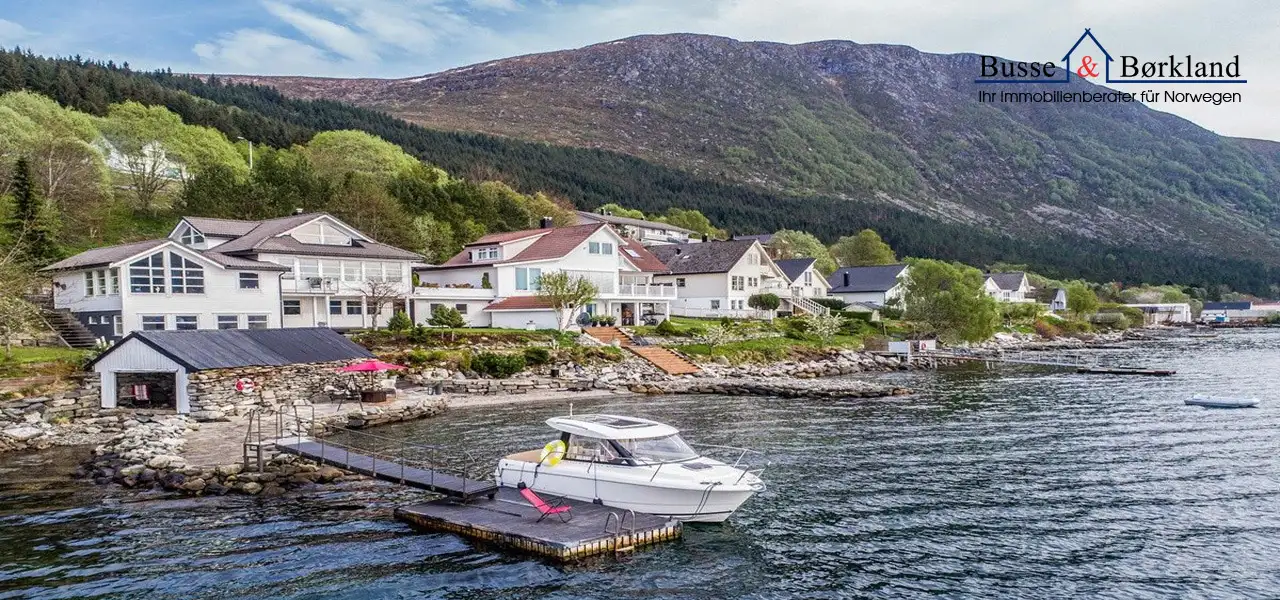 Haus mit Boot in Norwegen
